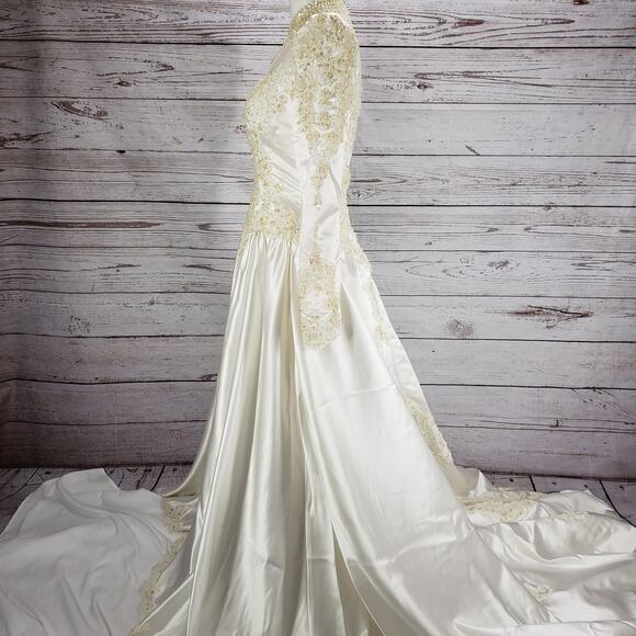 Vintage Jean Phoenix by Shirlee Women's Ivory Puff Sleeve Wedding Gown Size 10 - Picture 5 of 16